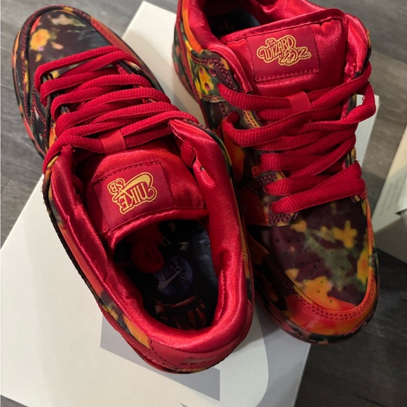 Wizard of oz dunks - Picture 2 of 5